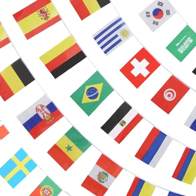 32 Länder reihen Flaggen der Welt Digital auf, die Seidendruck druckt
