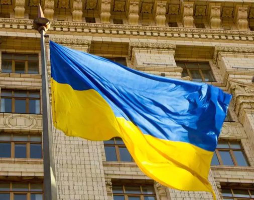 Ukrainische Staatsflagge-hängende Art der Pantone-Farb-Polyester-Weltflaggen-3x5